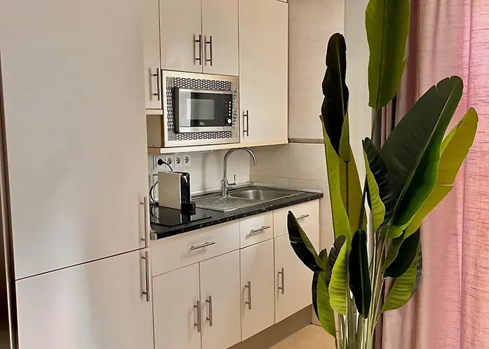 Pyr Private Hotel 4*