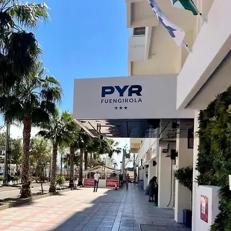 Pyr Private פואנגירולה