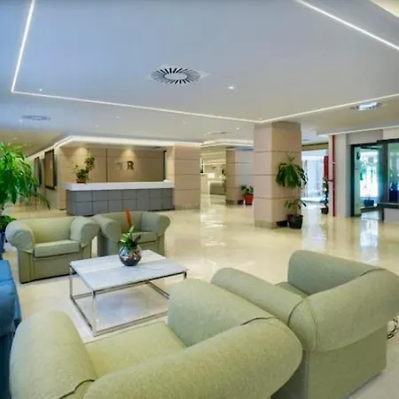 Отель Private 4*